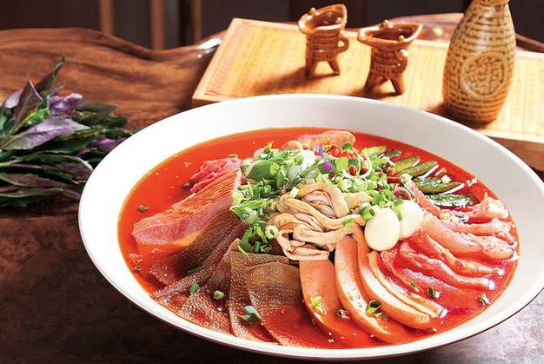 帽牌貨冒菜，香飄四溢，口感獨(dú)特